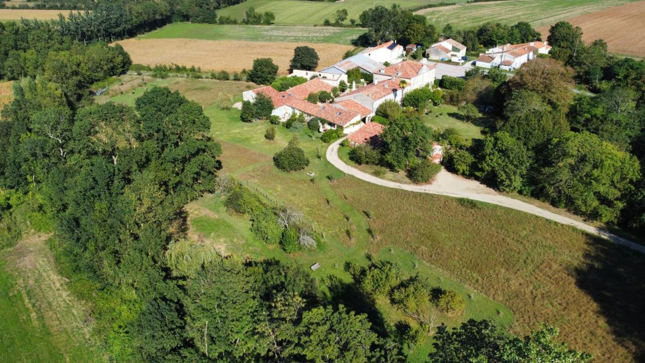 Borderies- Le Logis De L'Epiniere- Gite De Charme Villa Les Nouillers Екстериор снимка